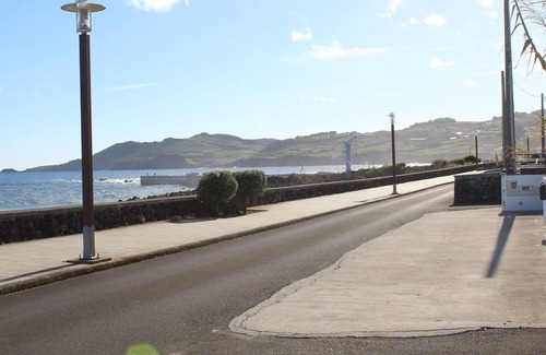 Praia da Vitoria Villa | Villa in Porto Martins - AL RRAL 449 Newly built villa fully furnished and f