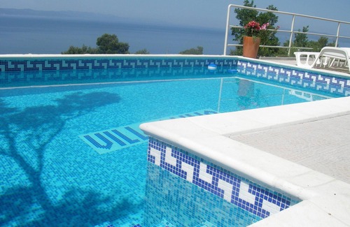 Podgora Apartment | Villa in Podgora with pool, sea view, quiet location, for 2-6 people, free WiFiI