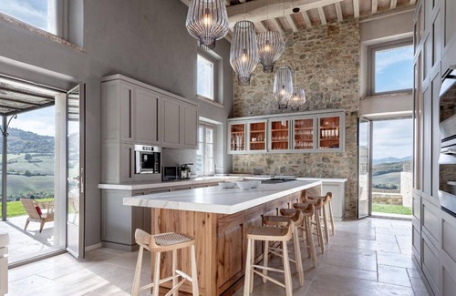 Radicondoli Villa | Villa in Radicondoli with 10 bedrooms sleeps 22