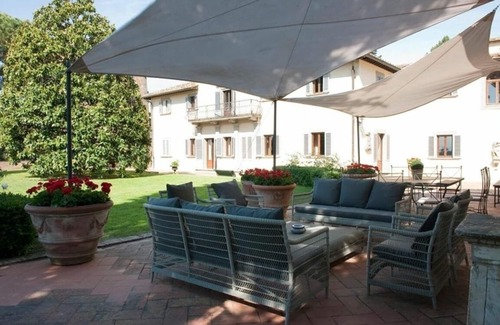 Castelfiorentino Villa | Villa in San Quirico with 6 bedrooms sleeps 12