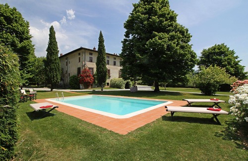Capannori Villa | Villa in Segromigno In Monte with 8 bedrooms sleeps 16