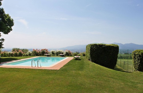 Capannori Villa | Villa in Segromigno In Monte with 8 bedrooms sleeps 16