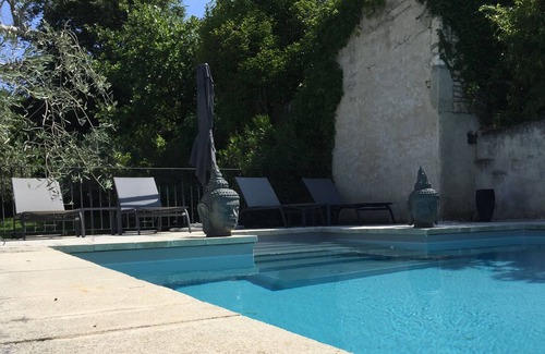 Robion House | villa in the Luberon private pool not overlooked everything on foot