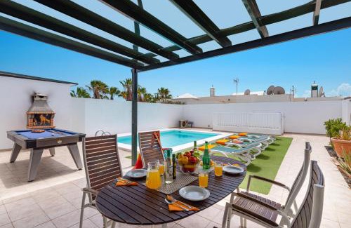 Matagorda Villa | Villa Indigo by Villa Plus