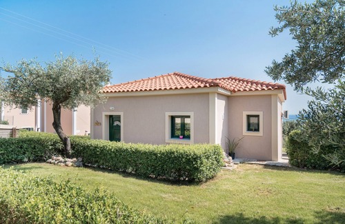 Leivathos Apartment | Villa Iria with Sea View