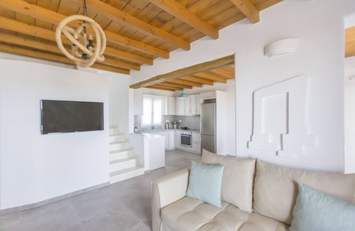 Plaka Villa | Villa IRIS - Salinus Naxian Villa