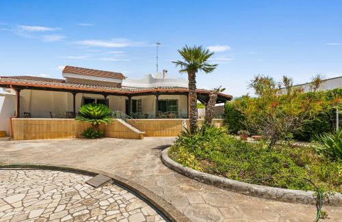 Sant'Isidoro House | Villa Isidoro Sea View - Happy Rentals