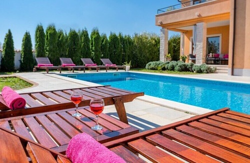 Peruski Villa | Villa Island View nearby Pula – Crovillas GmbH