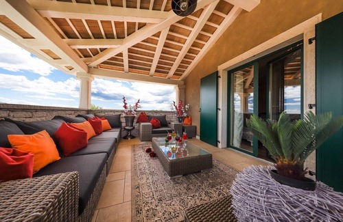 Kringa Villa | Villa Jakob: A Luxurious Oasis with a Private Pool and Sauna in the Heart of Istria