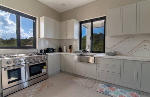 Cap Estate Villa | Villa Jasiri - Breathtaking Beachfront Ocean View!