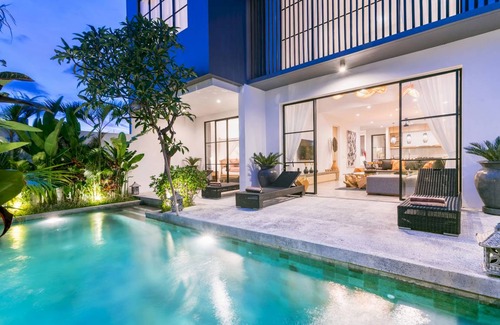 Berawa Villa | VILLA JEMMA · Luxury & Indulgence - close to FINNS BEACH CLUB