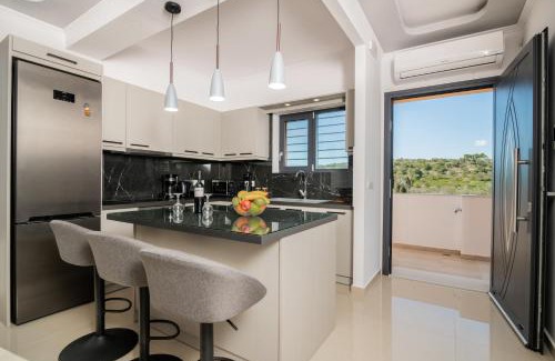Argassi Apartment | Villa Jolla-Private Pool-Ideal for big groups By Villa Mana Gers