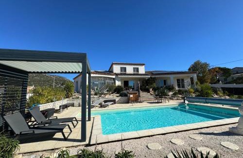 Vingrau Apartment | Villa Kéona , gîte 5 étoiles avec piscine privée et vue nature