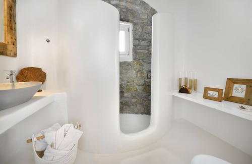Kanalia Villa | Villa Kanalia, view on the little Venice, spacious, bright, swimming pool with sea view