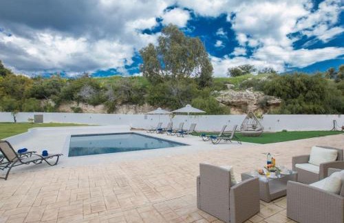Cape Greko Villa | Villa Konnos View, Stunning 6Bdr Villa With Private Pool, Close To Konnos Beach