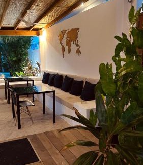 Thulusdhoo Island House | Villa Kudì Maldives Guest House Thulusdhoo