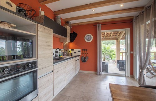 Payzac Villa | Villa 'La Fenière' with Shared Pool, Wi-Fi and Air Conditioning