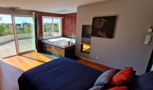 Sete Villa | VILLA LA MAZAL, Bord de Mer, Piscine, Double Baignoire Balneo, Climatisation
