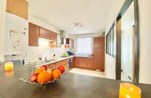 Ergue-Gaberic House | Villa La Réunion – Cozy House with 3 Bedrooms – 6 Guests – Veranda and Garden