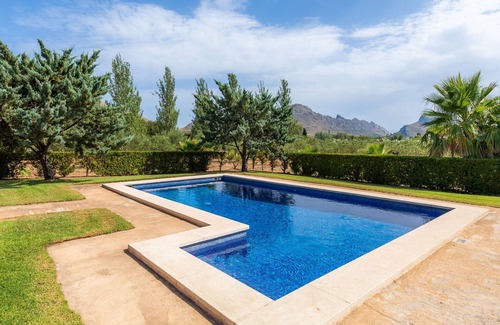 Puerto de Pollensa Villa | Villa 'La Vinya del Beato 1950' with Mountain View, Private Pool & Garden