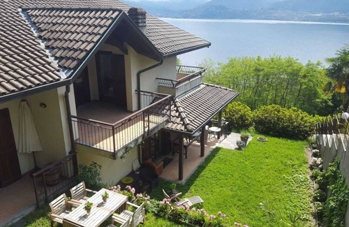 Oggebbio Villa | VILLA LAGO MAGGIORE with a beautiful view