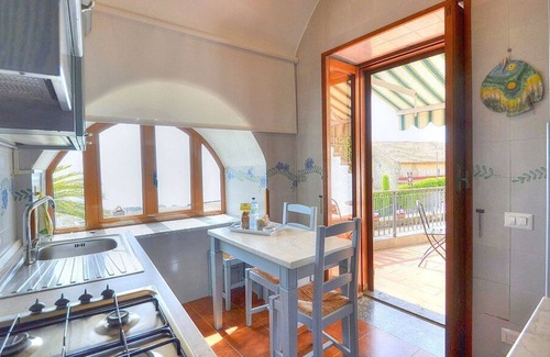 Scala House | Villa Laila D, fully refundable with voucher*: A pleasant and spacious apartment which faces the sun and the sea, with Free WI-FI.