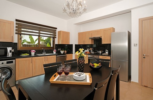 Ayia Thekla House | Villa Lara - 3bed Bangalow with Large Pool