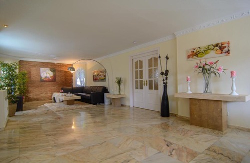 Marbella Villa | Villa Las Chapas Playa