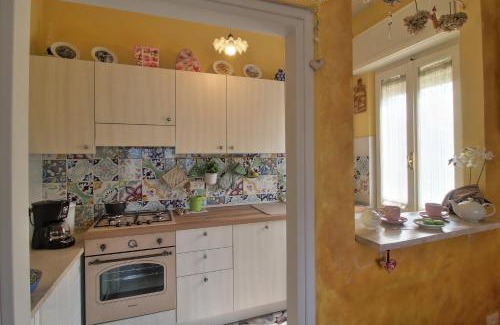 Lazise House | VILLA LE FATE dimora di Charme con piscina