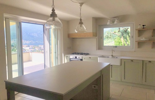 Paratico Villa | VILLA LE FONTANELLE private pool, air conditioning, lake view, Netflix, wifi,BBQ