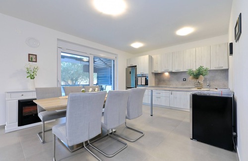 Kozino Apartment | Villa Leda A1