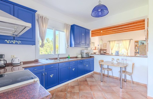 Melikia Villa | Villa Lefka – Stunning Seaside Villa in Corfu with Private Gardens