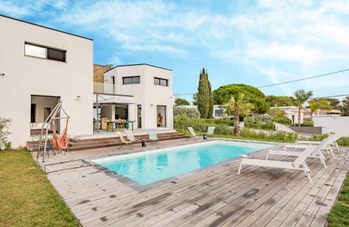 Les Issambres Villa | Villa Les Girelles by Interhome