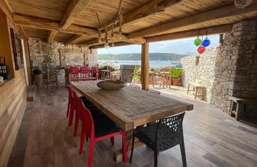 Gurgazu Villa | Villa les pieds dans l'eau