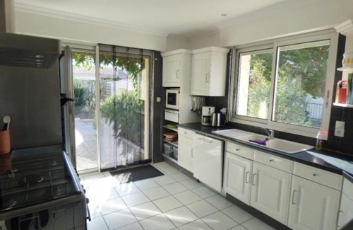 Chateau-d'Olonne Villa | Villa Les Sables-d'Olonne, 5 pièces, 10 personnes - FR-1-427-82