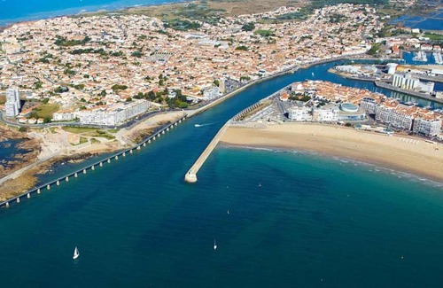 Chateau-d'Olonne Villa | Villa Les Sables-d'Olonne, 5 pièces, 10 personnes - FR-1-427-82