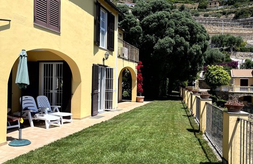 Cipressa House | Villa Liguria - pure relaxation, perfect view over the sea with private pool