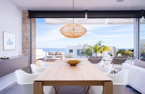 Cumbre del Sol Villa | Villa Lirios by Interhome