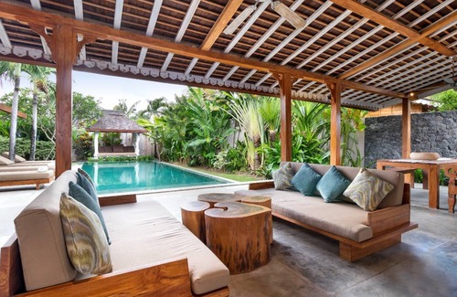 Kerobokan Villa | Villa Little Mannao