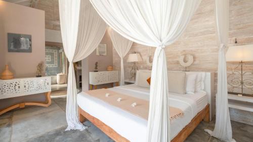 Kerobokan Villa | Villa Little Mannao by Villa Finder