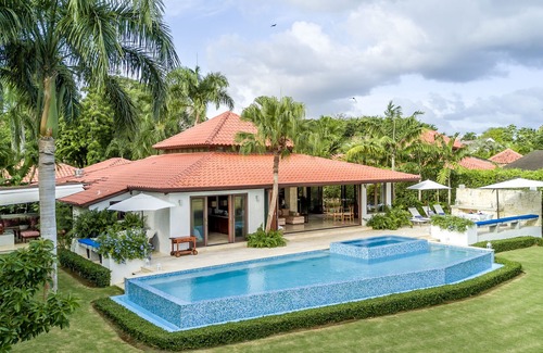 Cajuiles Villa | Villa located on the famous Teeth of the Dog Golf Course.