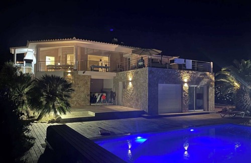 Cirendinu Villa | VILLA LORINADU PANORAMIC SEA VIEW 800M CABANON BLEU