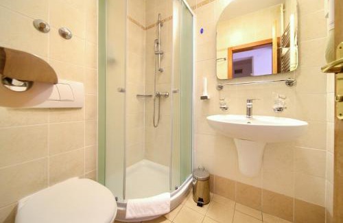 Krk Hotel | Villa Lovorka - Hotel Resort Dražica