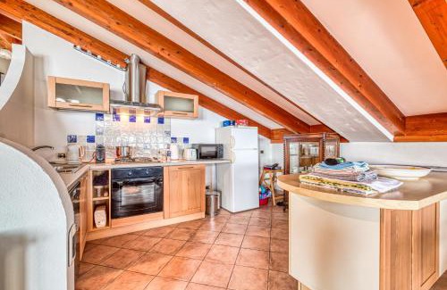Vigo-Peirano Apartment | Villa Luce del Sol with Pool - L