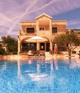 Poljica Apartment | Villa Ludilo mit 4 Apartments in Poljica - Marina bei Trogir Split