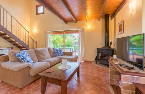 Crestatx Villa | Villa Luisa, 2 people, BBQ and private pool, Pollença.