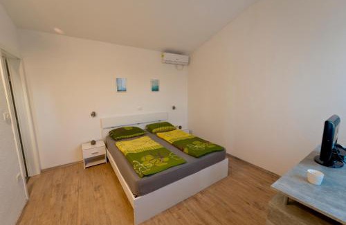 Skatari Villa | Villa Luka with private pool near Pula