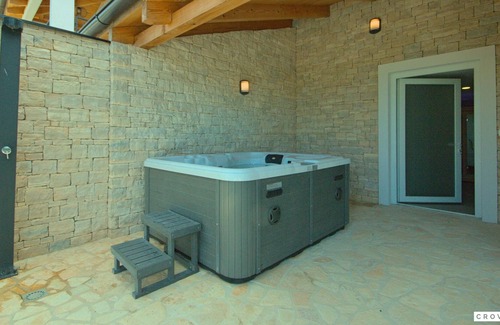 Rosini Villa | Villa Lume nearby Porec – Crovillas GmbH