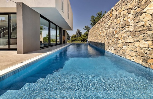 Sutivan Villa | Villa Lumiere - contemporary holiday villa with sea views for up to eight guests