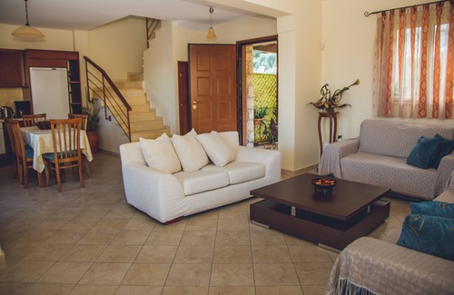 Nikiana Villa | Villa Luna in Nikiana. Unique sea view villa.
